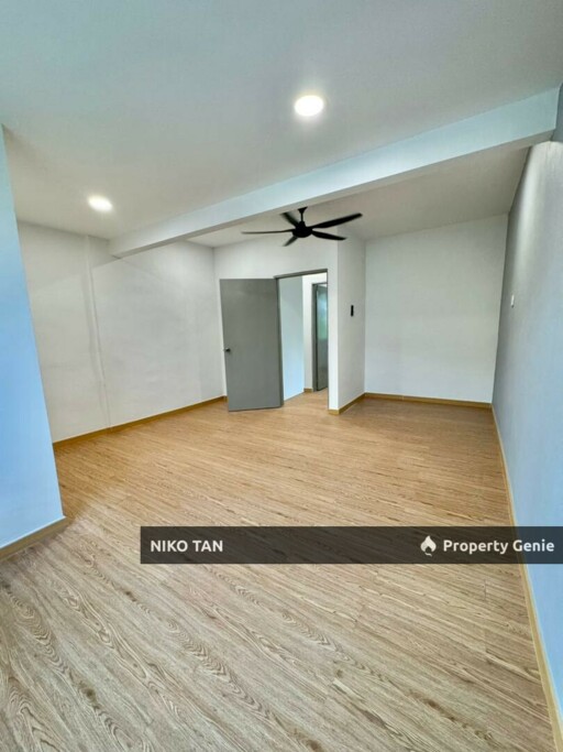 Jalan Geharu 2 Storey End Lot Taman Rinting For Sale