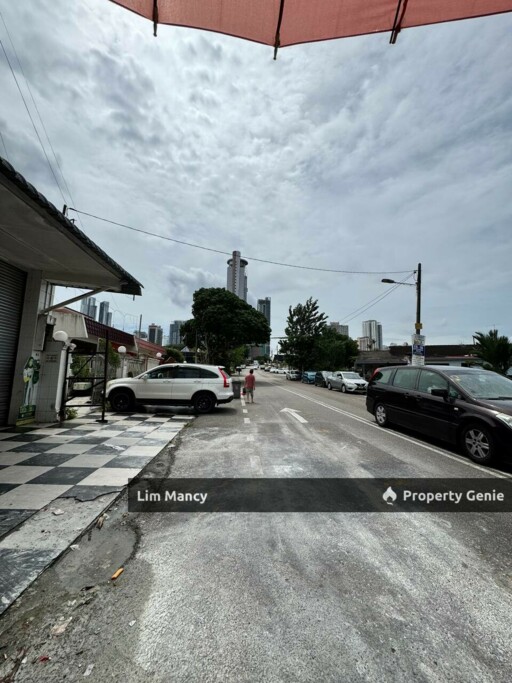 Taman Century Jalan Seladang Opposite Of KSL City Mall Shop House For Rent