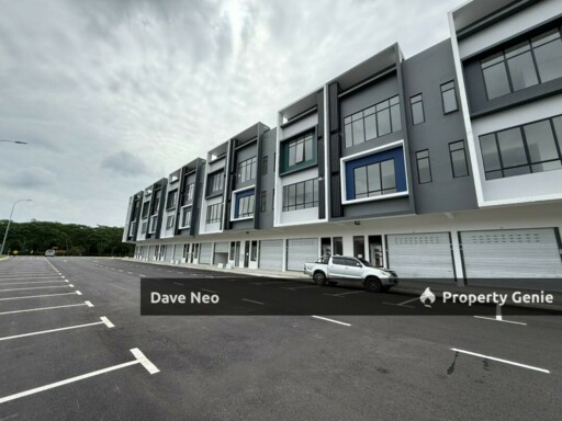 Austin Crest Emerland (Phase3) • Brand New Shoplot