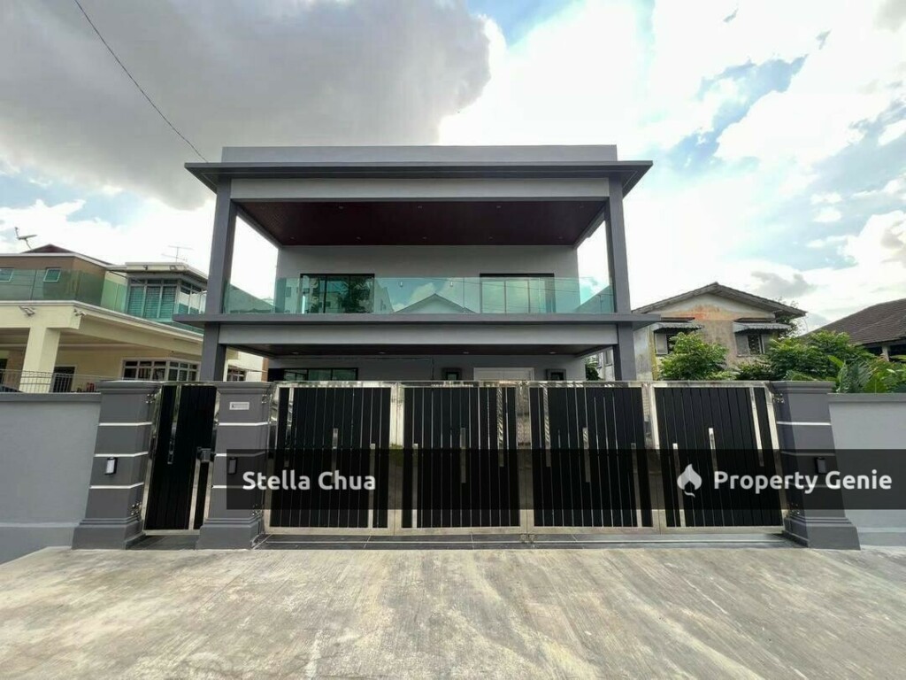 For Sale Bungalow House📍Jalan Angsana, Taman Kebun Teh JB Town*‼️