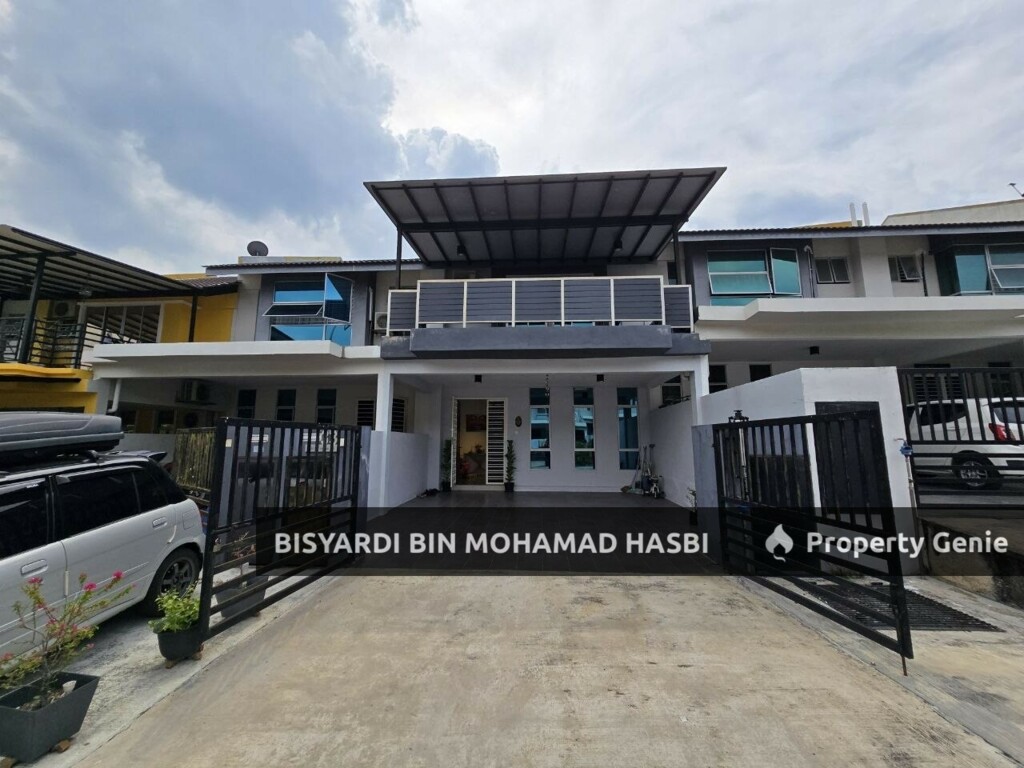 (RENOVATED) Double Storey Terrace Bangi Avenue 1, Bangi.