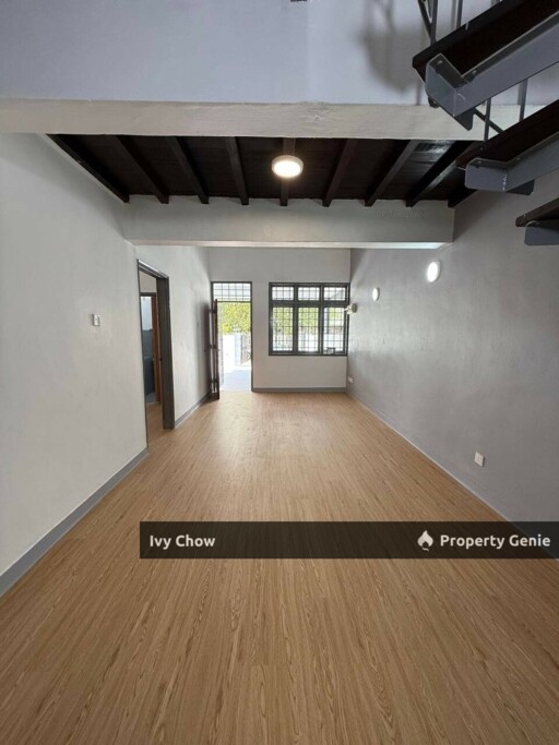 Taman Molek Single Storey Near Shop