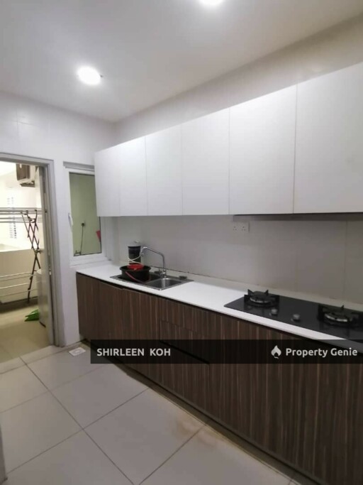 Room for Rent at Season Luxury Apartment @ Larkin