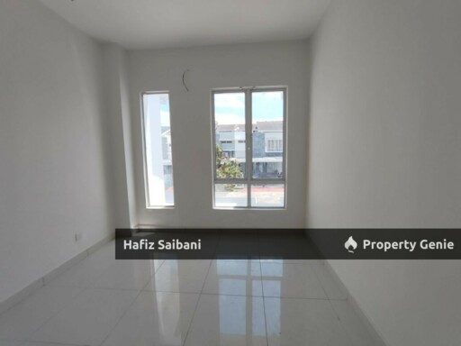 End Lot Double Storey Terrace D' Kayangan Sekyen 13 Shah Alam
