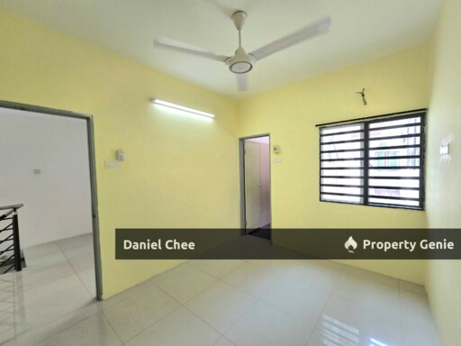 Pengkalan New Painted Facing Field Double Storey Terrance House For Sale