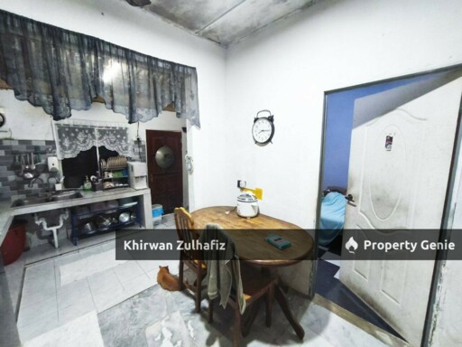 Jalan Teratai Facing Open near Public Bank Bukit Beruntung Double Storey For Sale