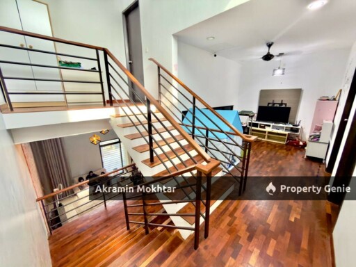 Freehold, Renovated & Partially Furnished | 2.5 Storey Terrace IRIS Taman TTDI Grove, Kajang Selangor