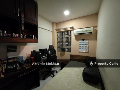 Freehold, Corner Unit, Partially Furnished & 2 Parking | Sri Cempaka Apartment, Jalan Sepakat Indah Kajang
