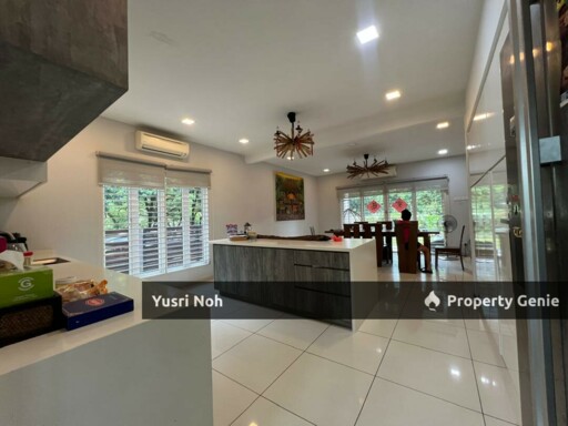 Cornerlot 2 Storey Jalan Mahkota Putra Heights - Renovated