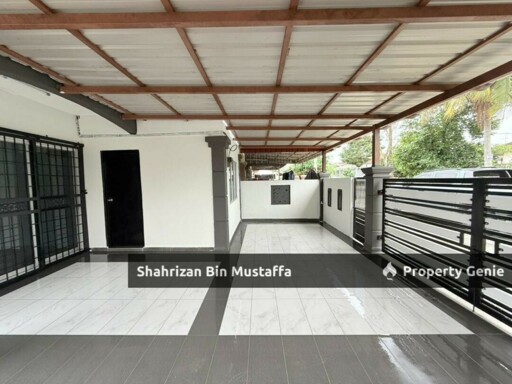 International Lot, End Lot, Taman Sri Saujana, Kota Tinggi, Johor