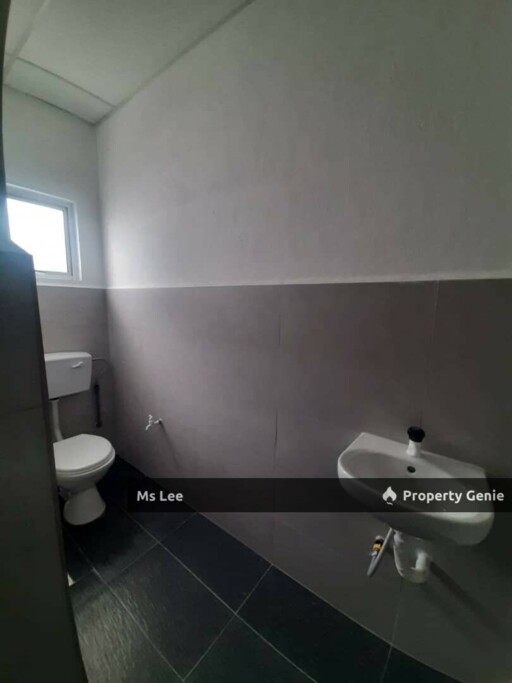 1.5 storey factory-Spring Crest Industrial Park @ Batu Caves-Good for investment Roi 4.5%