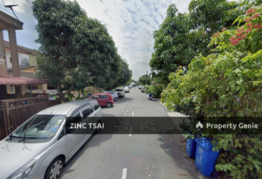 2 Storey End Lot Terrace @ Taman Sri Muda {Save RM 245,500}