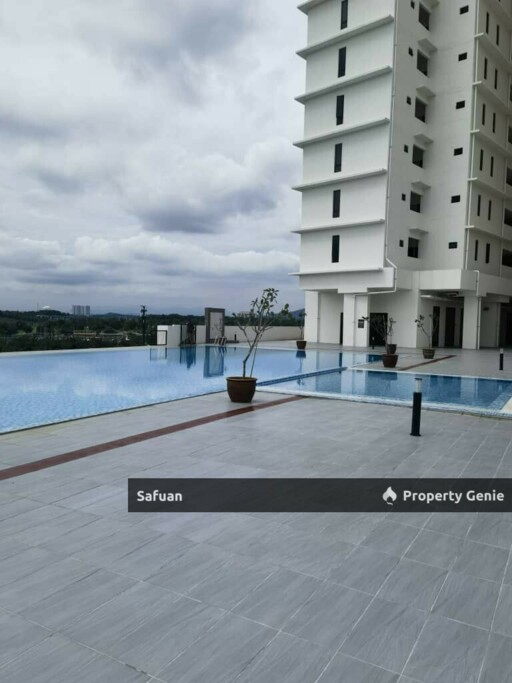 Brand new Residensi KLIA Enstek Nilai level 30 tenanted