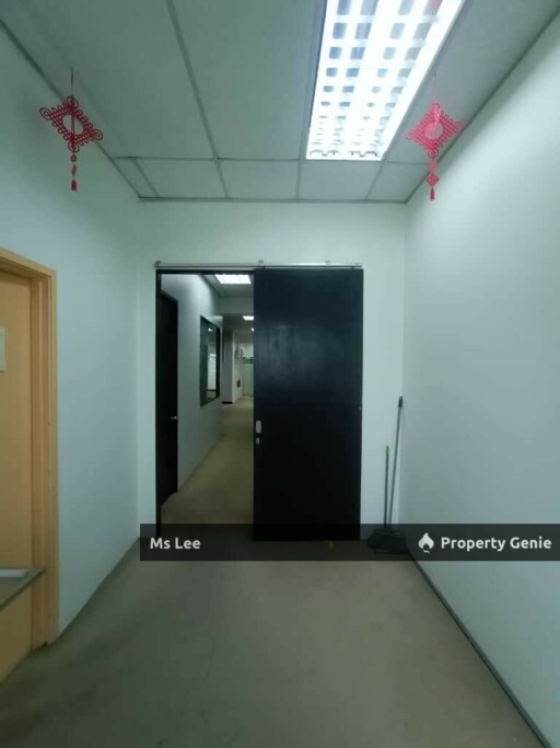 BBT One Boulevard @ Bandar Bukit Tinggi 1, Klang-3rd floor Office with lift