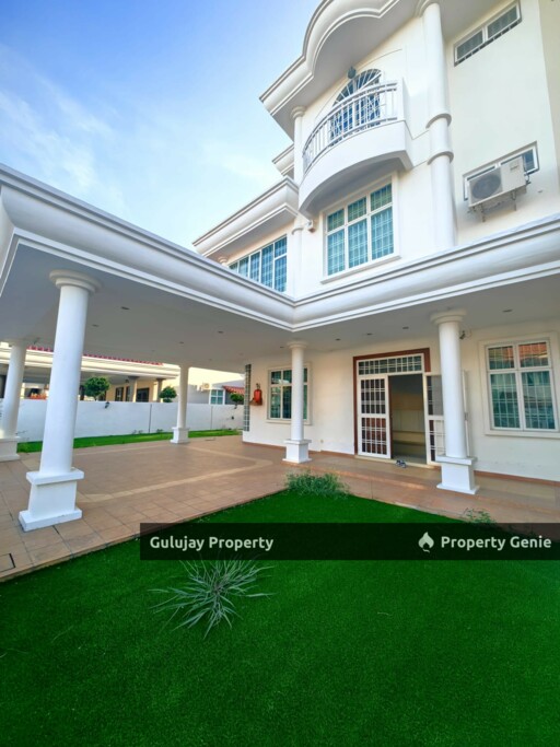 2.5 Storey Semi D At Semabok Taman Sinn For Sales