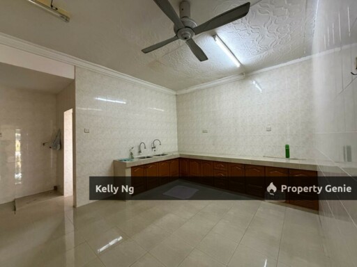 1 Sty Endlot House At Jenjarom For Rent