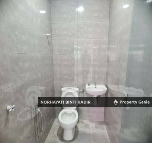 RENOVATED SINGLE STOREY TERRACE TAMAN TAS, KUANTAN