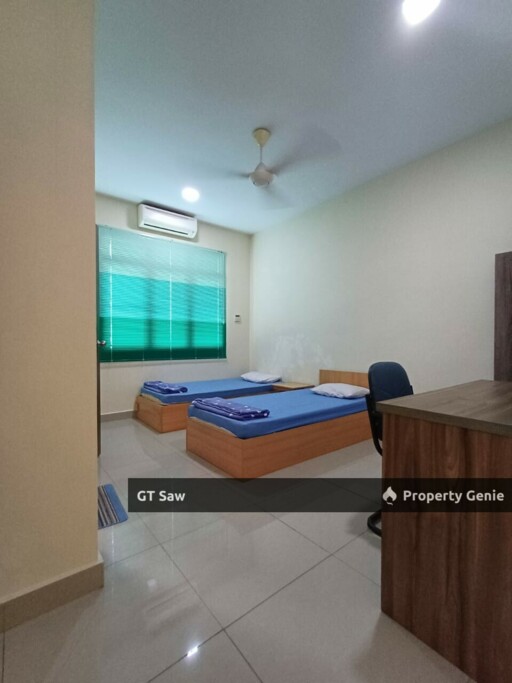 Semenyih 16 Room 3 Storey Bungalow For Rent