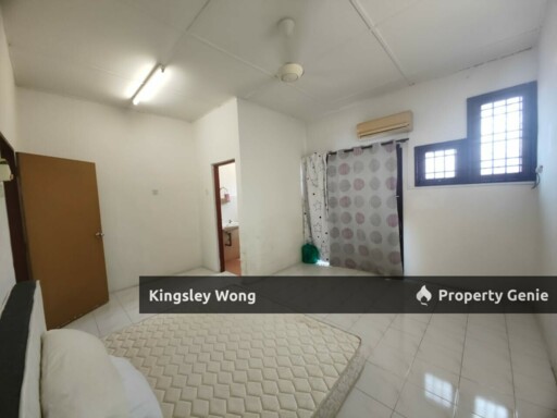 Taman Mas, Falim 2.5 Storey Terrace House Near Menglembu First Garden Basic Condition