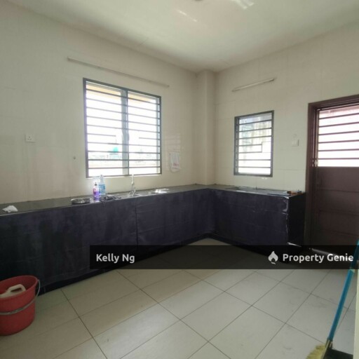 2.5 Sty House At Sentosa DesabayumasKlang For Rent
