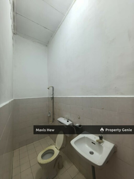For Rent / Sale, Jalan Melati, Taman Sri Lalang, 1-Storey Terrace