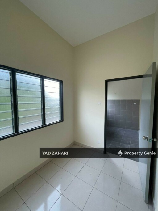 Jalan Lombong Perak, Shah Alam | Single Storey Terrace 4 Bedrooms | RM475K - Freehold and Near Mall