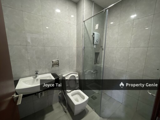 Tri Tower Residence For Rent