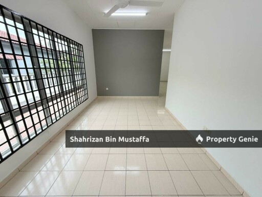 International Lot, End Lot, Taman Sri Saujana, Kota Tinggi, Johor