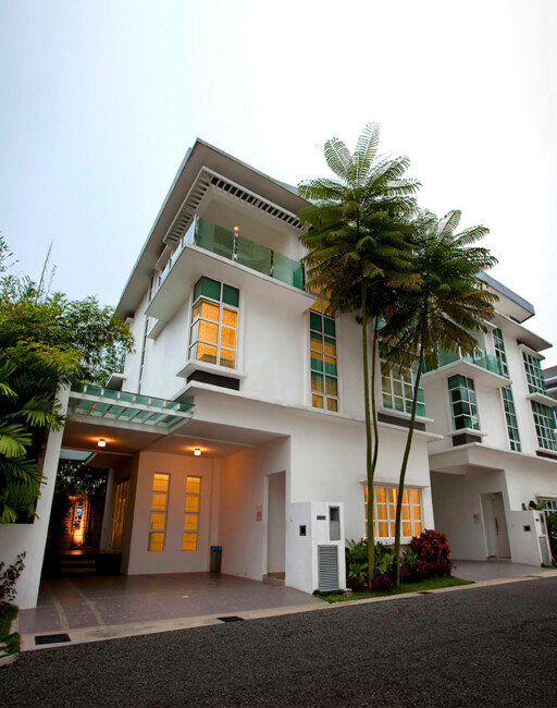 19 Residency (3 Level Garden Villa)