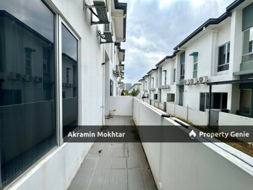 Freehold & Renovated | 2-STOREY TERRACE Parkfield Residences TROPICANA HEIGHTS, KAJANG