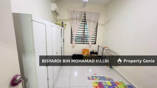 2 Unit Sekali Side By Side 1 Owner Renovated 1.5 Storey Bungalow Taman Senawang Perdana, Senawang.