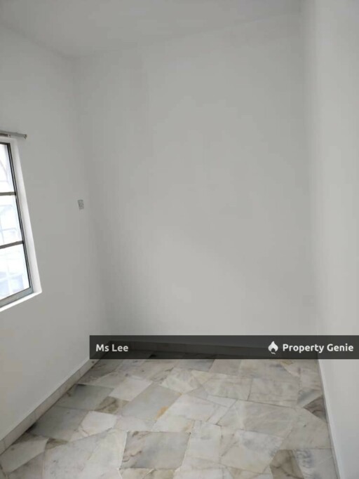End Lot 2 storey Town House (Ground floor)-Taman Sri Sentosa @ Klang-Ready Now