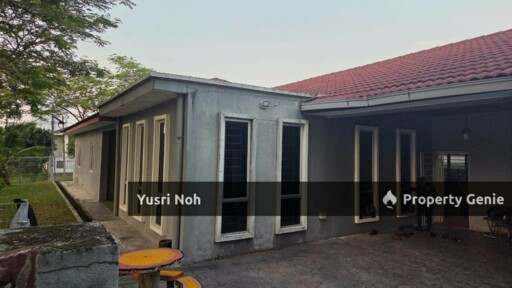 Bungalow Single Storey at Bandar Putra Permai, Seri Kembangan
