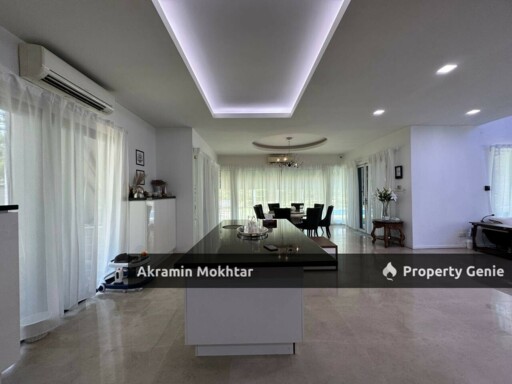 2.5 Storey Bungalow Lake Garden Villas, Cahaya SPK  Seksyen U9, Shah Alam