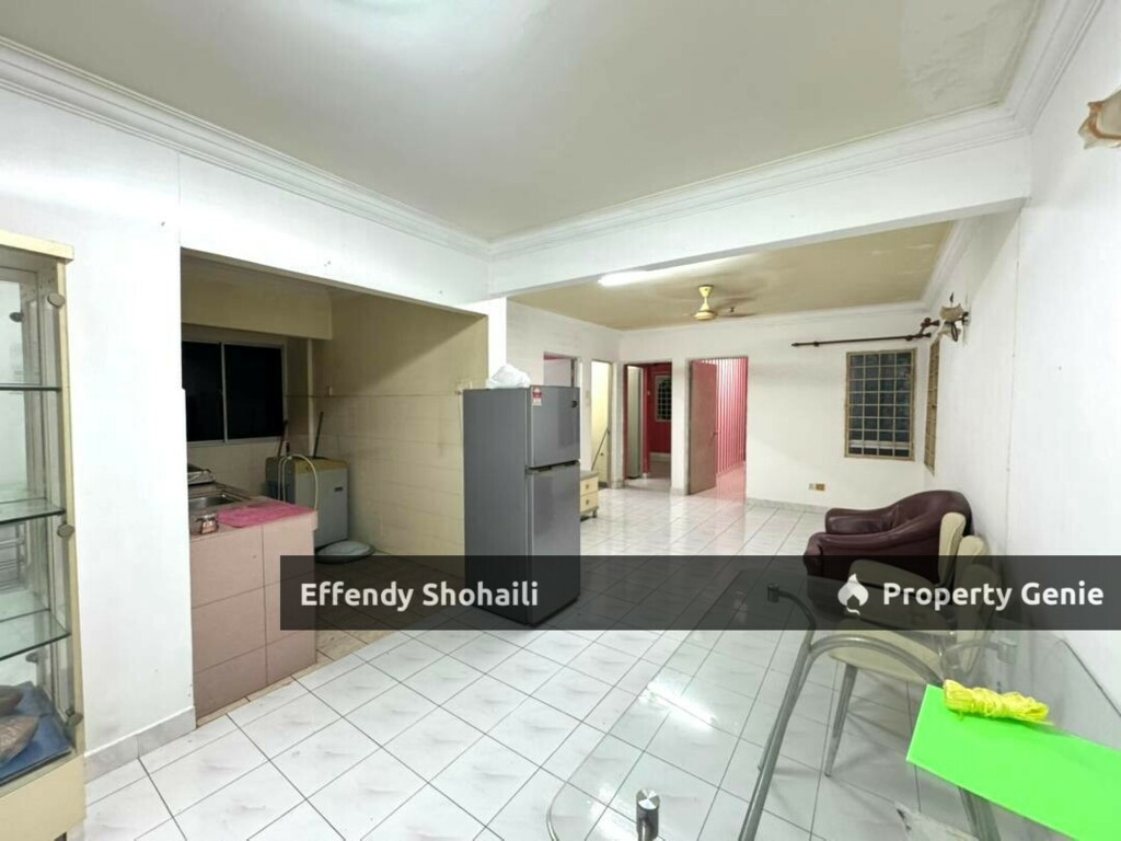 SAUJANA APARTMENT DAMANSARA DAMAI