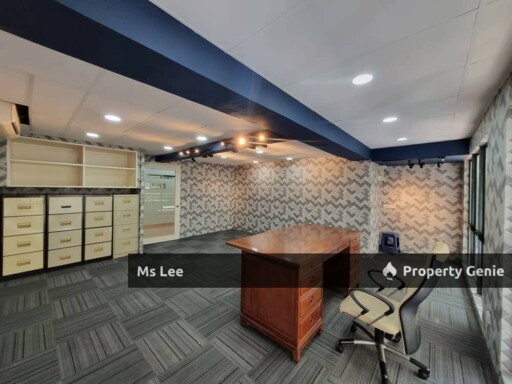 Dataran Palma @ Ampang - Mezzanine floor Office no lift - Ready 30/8 or 15/9