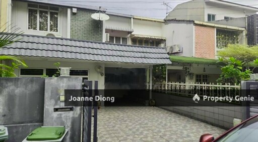 Jalan Maarof Bangsar-Double Storey House