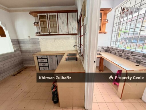 Jalan Semarak Bandar Utama Batang Kali Semi D 2-Storey For Sale