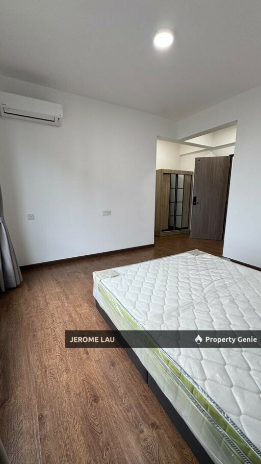 Country Garden Central Park Ensuite Room with Private Bathroom RM1200
