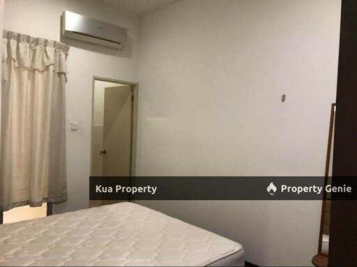 Single Storey Intermediate House at Midway Link, Samarahan