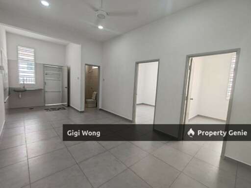 For Rent Double Storey Endlot House