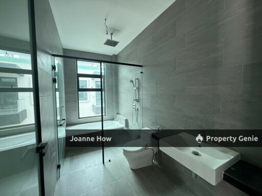 Freehold Double Storey Semi-D 8 Residence Padang Temu Ujong Pasir