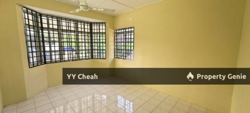 Ampang Ipoh SIngle Storey Bungalow For Sale / Rent Good Condition
