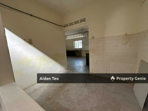 Taman Ujong Pasir For Sale