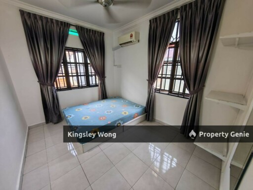 Taman Desa Aman Lahat Pengkalan 6 rooms unit Endlot Near Mall Schools