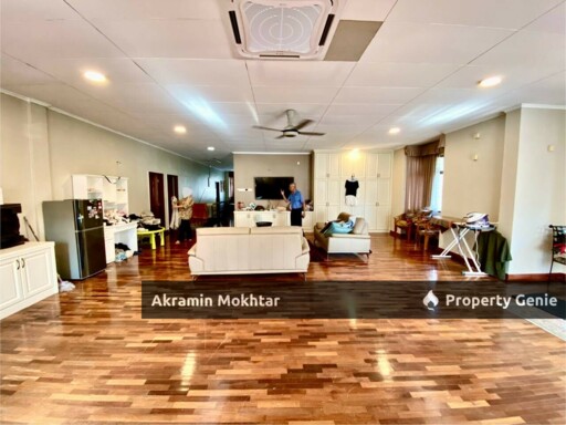 Freehold & Partially Furnished | Double Storey Bungalow [CORNER] Jalan Kent Kampung Datuk Keramat KL