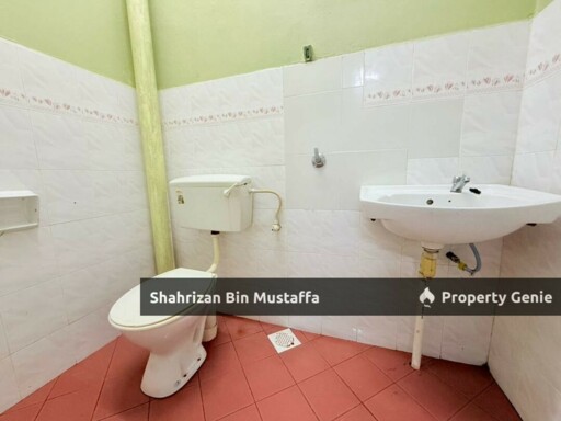 International Lot, End Lot, Taman Flora Heights, Pasir Gudang, Johor