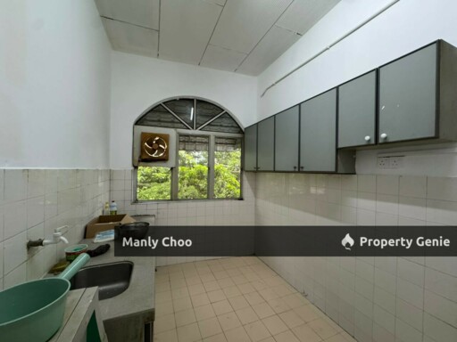BELOW VALUE 75K FREEHOLD Sri Johor Apartment Semabok Melaka Raya TOWN