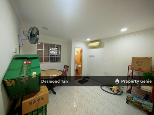 2 Storey Garden Avenue Seremban 2, Seremban (Semi Furnished with Kitchen Only)