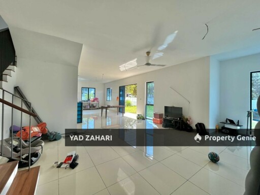 Huge Extra Land Corner Lot Double Storey Terrace House, Hijayu 2 Resort Homes, Bandar Sri Sendayan